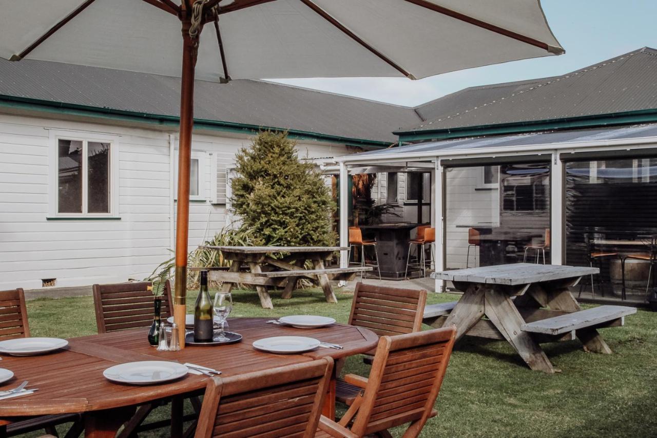 Hokitika Pioneer Hotel Luaran gambar